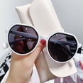 thumbnail image 1 of Gafas de sol retro para mujer, estilo callejero, con montura pequeña, té con leche, cara grande, finas, tendencia de moda, para calle, 1 of 5