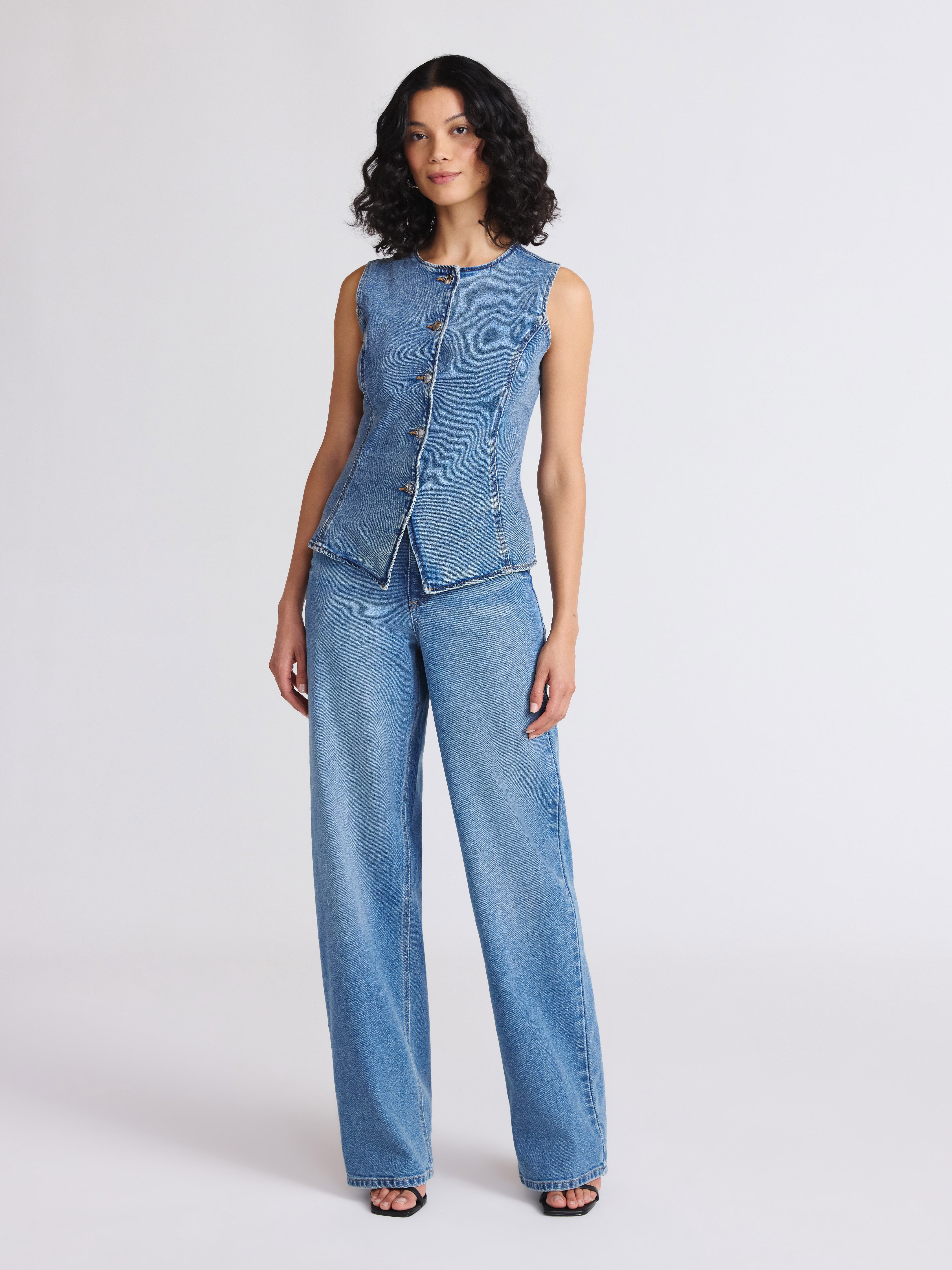 Sofia by Sofia Vergara Women's Diana Relaxed High Rise Straight Jeans, 30", 32.5" and 34" Inseams, Sizes 0-28