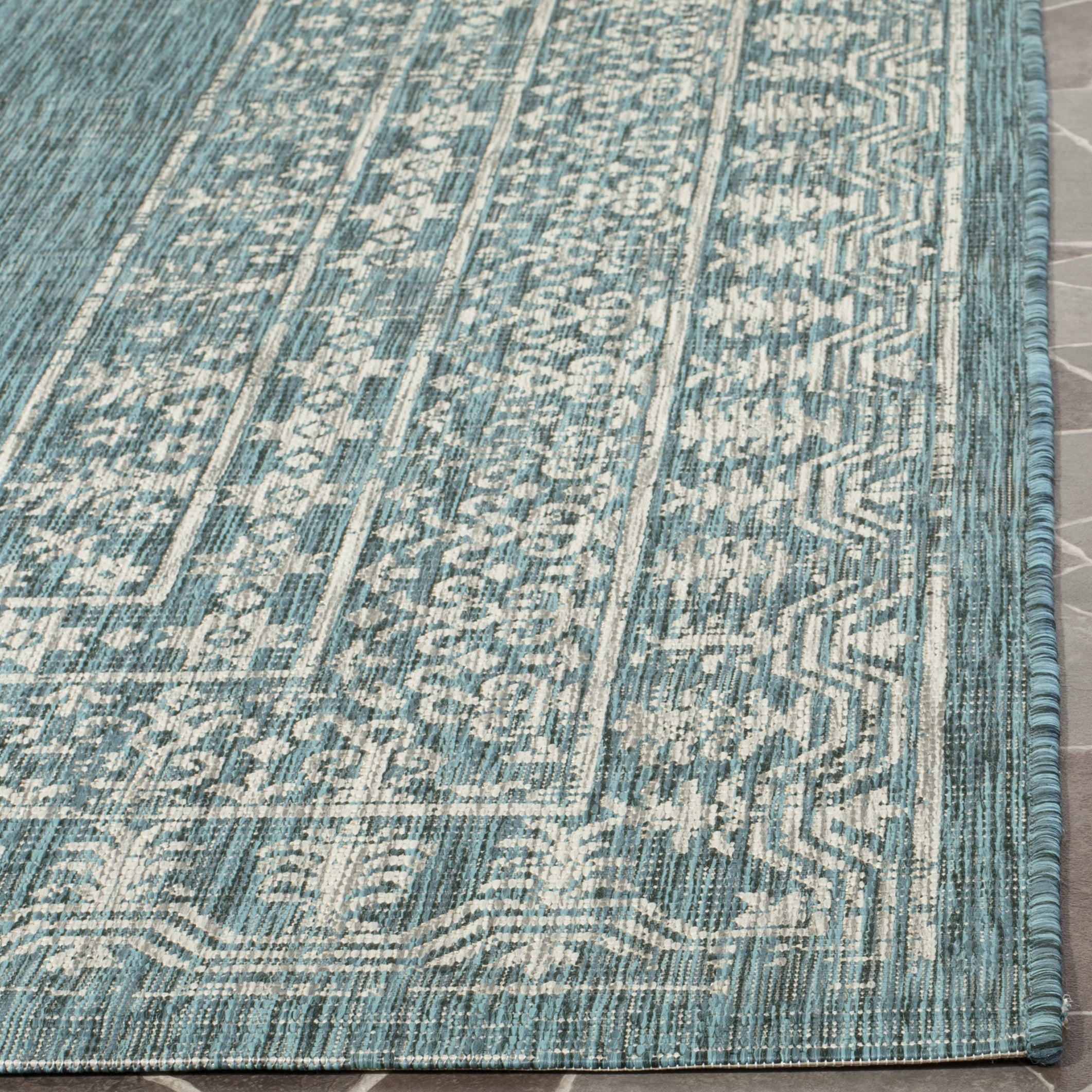 Safavieh Courtyard Jolyon Bordered Indoor/Outdoor Area Rug, Blue/Gray, 8' x 11'