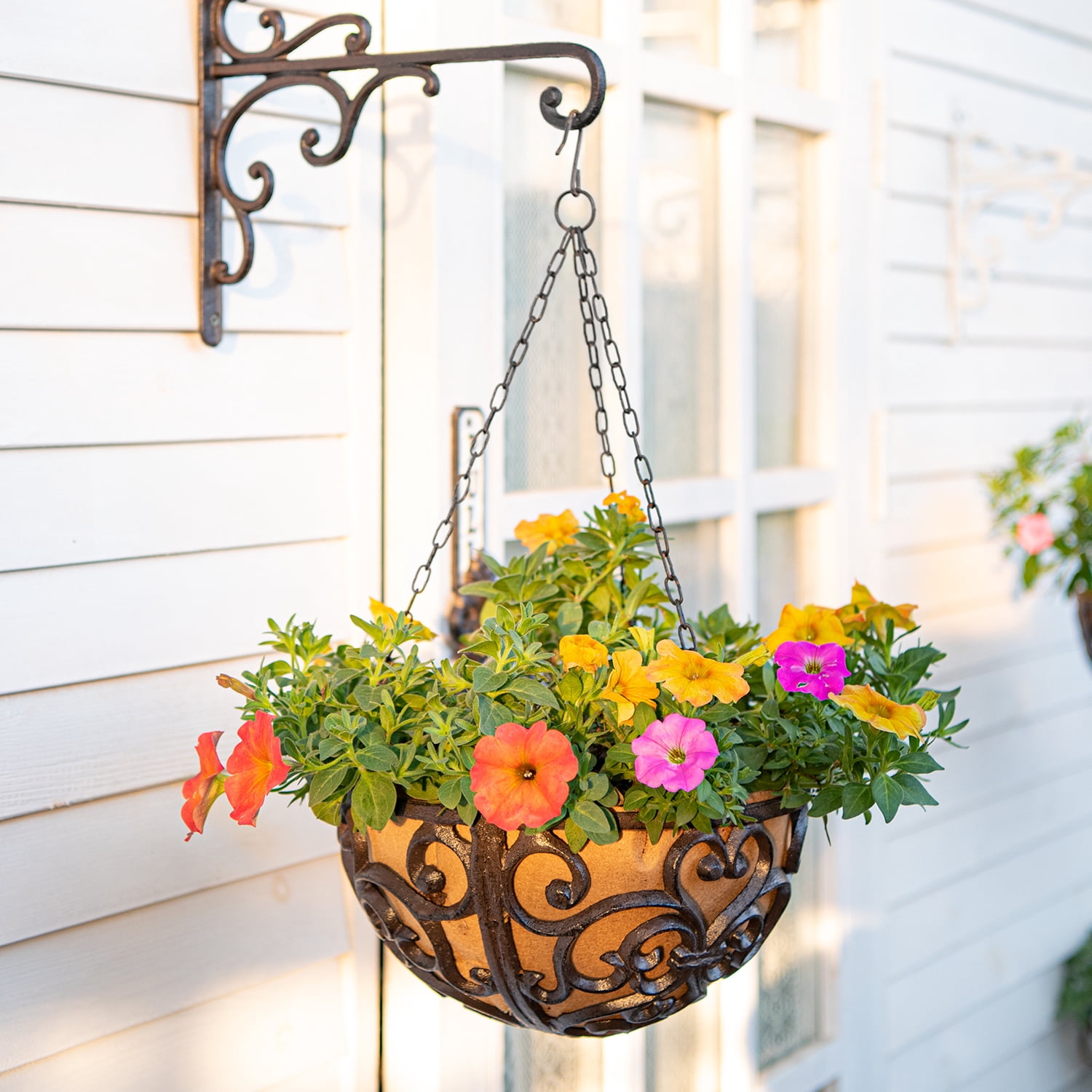 Sungmor 2PC 11" Dia. Large Cast Iron Hanging Baskets w/Fabric Liner, Rustic Brown Heavy-Duty Outdoor Hanging Planters Plant Pot Holders, Garden Yard Terrace Patio Porch Decorative Metal Flower Basket
