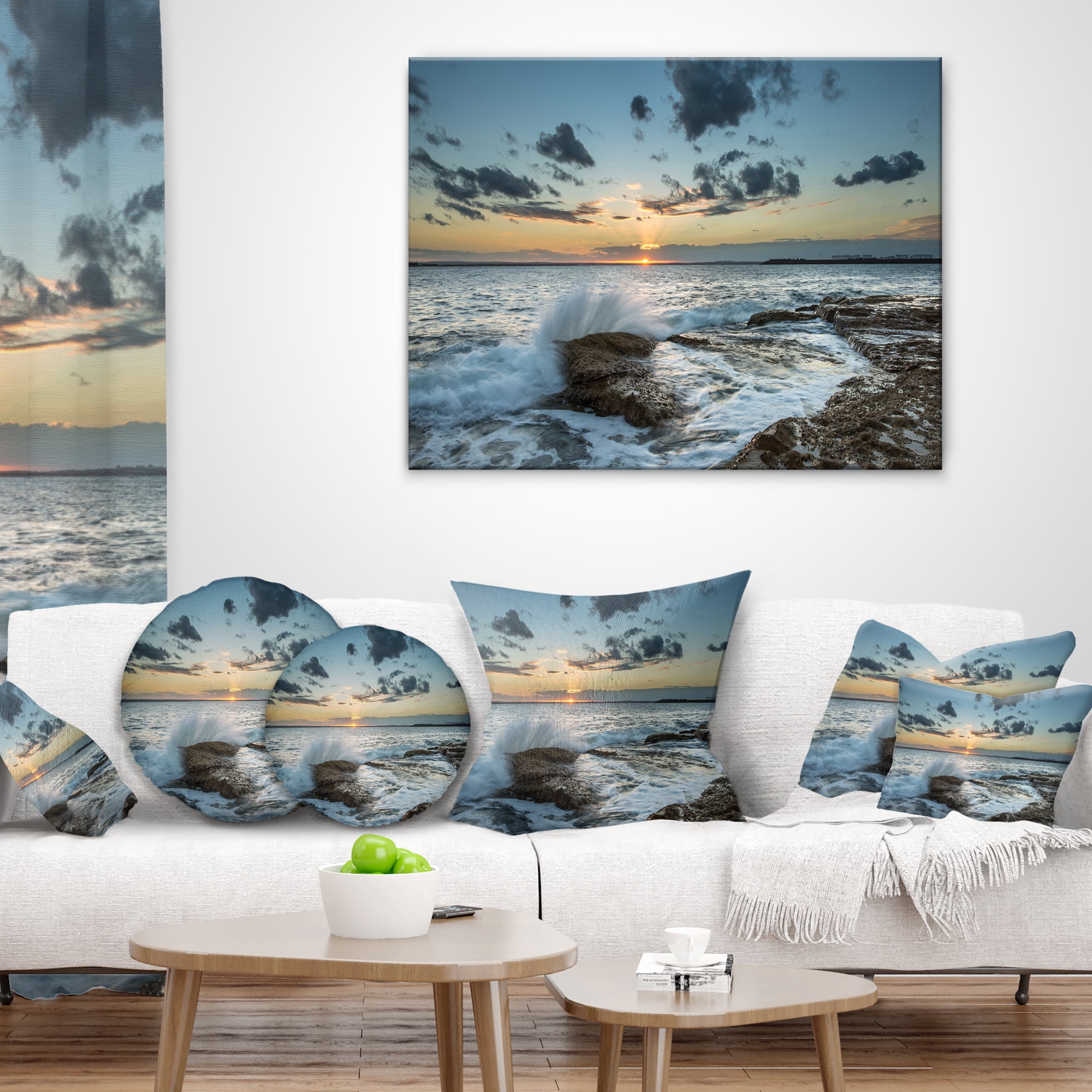 Designart Bright Sydney Sunset Over Sea - Seascape Throw Pillow - 16x16