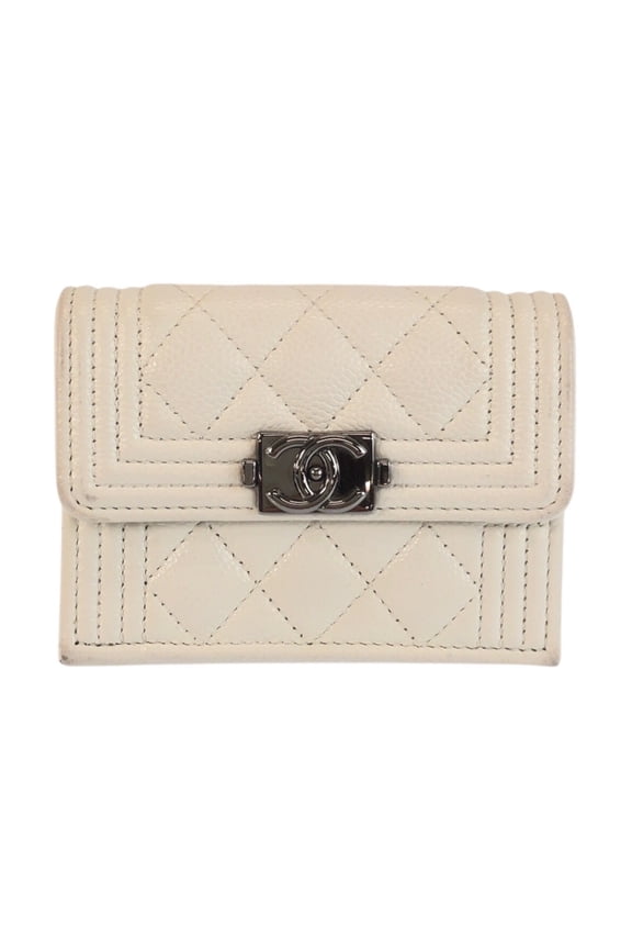 Pre-Owned CHANEL Boy Chanel Coco Mark White Silver Hardware Leather Folding Wallet Compact for...