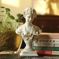 thumbnail image 2 of Estatua de busto de diosa Venus de 23,5 cm en resina, 2 of 3