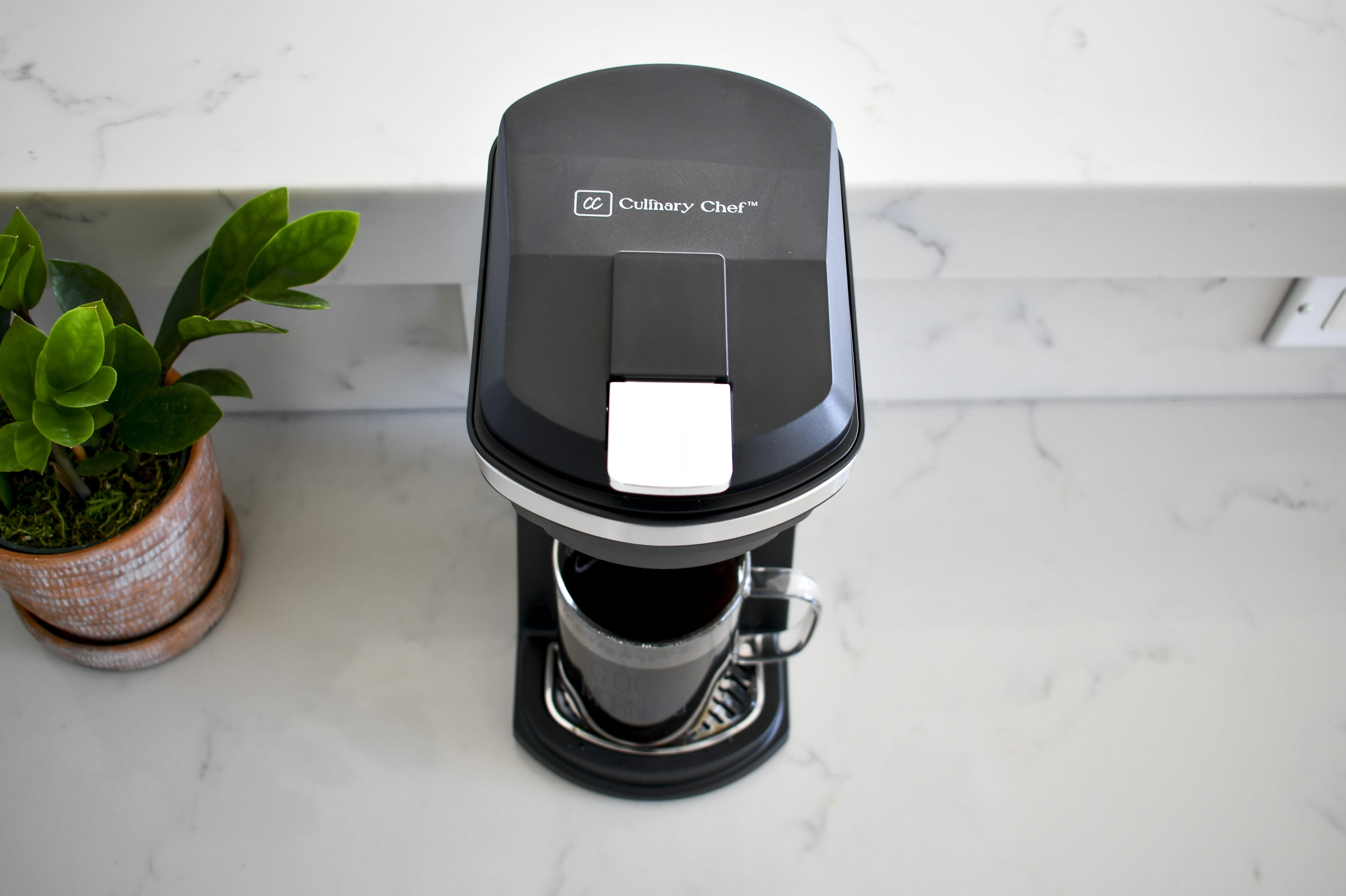 CULINARY CHEF 2-in-1 Single Serve K Cup Coffee Maker with Reusable Stainless Steel Mesh Grounds Pod, Optimal Brew Temperature for Hot, French, Italian, or DIY Iced Blends, Black
