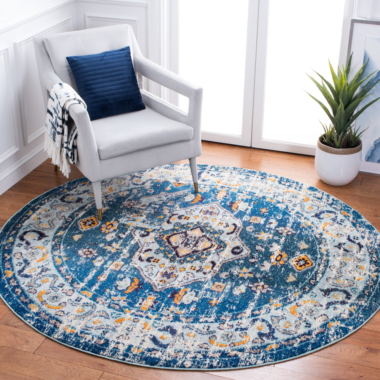 SAFAVIEH Madison Trenton Vintage Traditional Area Rug, Dark Blue/Light Blue, 6'7" Square