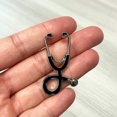 thumbnail image 4 of Épingle à Cravate Émaillée pour Stéthoscope Médecin Infirmière, 4 of 4