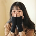 thumbnail image 4 of Guantes sencillos de lana para otoño e invierno, resistentes al frío y que combinan con todo, con dedos expuestos para mujeres, con pantalla táctil para estudiantes, con pulsera de punto, 4 of 6