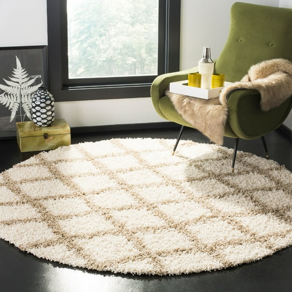 SAFAVIEH Layla Geometric Plush Shag Area Rug, Ivory/Beige, 6' x 6' Round