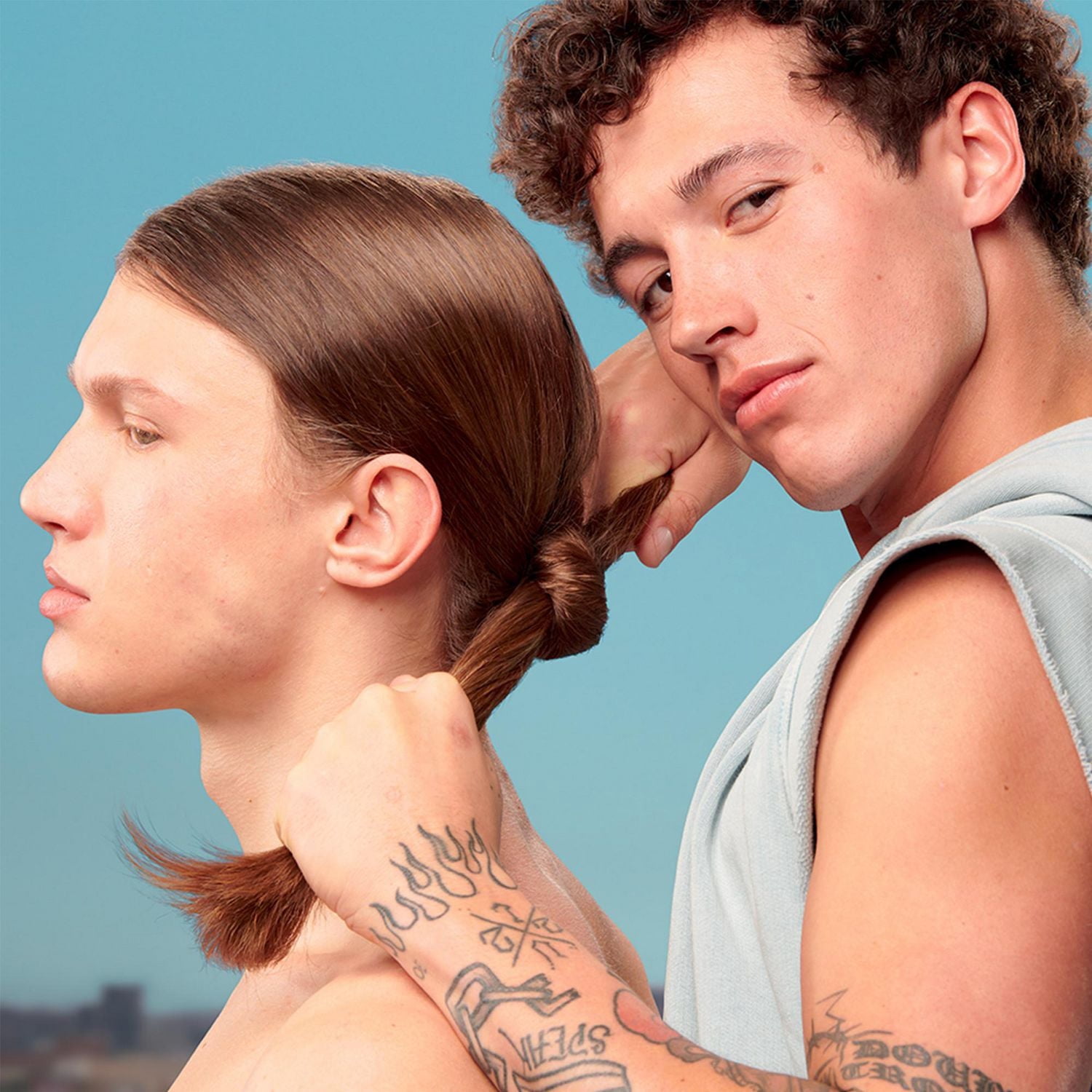 Garnier Fructis Vitamin & Strength revitalisant fortifiant pour cheveux fragiles ayant tendance à tomber, avec orange sanguine, vitamine C, et biotine, 354 mL Revitalisant enrichi de vitamines