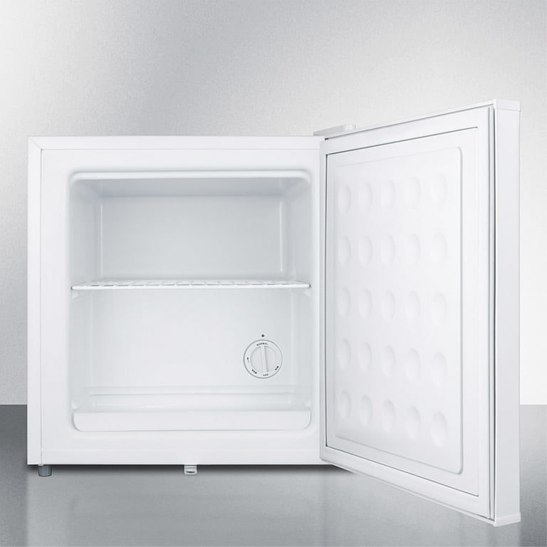 Compact MOMCUBE all-freezer for breast milk storage