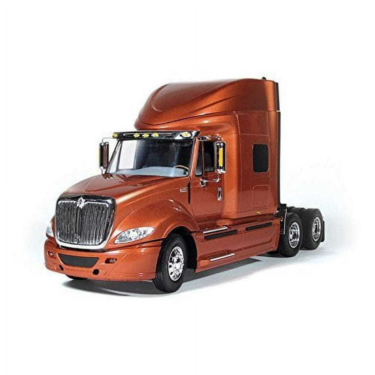 Moebius Model International Prostar 1/25 Scale Plastic Model