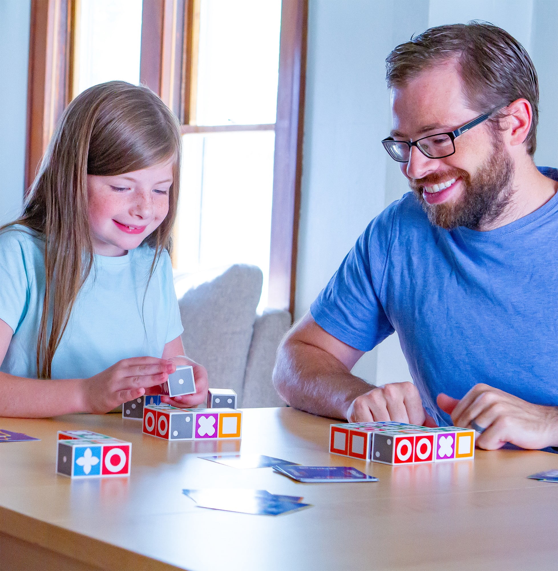 FoxMind Match Madness Board Game, Visual Recognition Matching Board Game, Family Puzzle to Develop Kids Problem Solving Skills