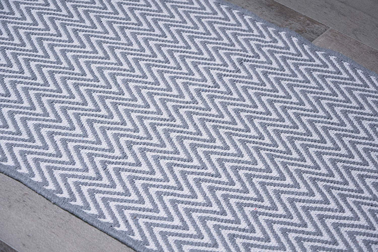 Light Gray & White Cotton Door mat Rug Indoor Outdoor 2x3' Zig Zag