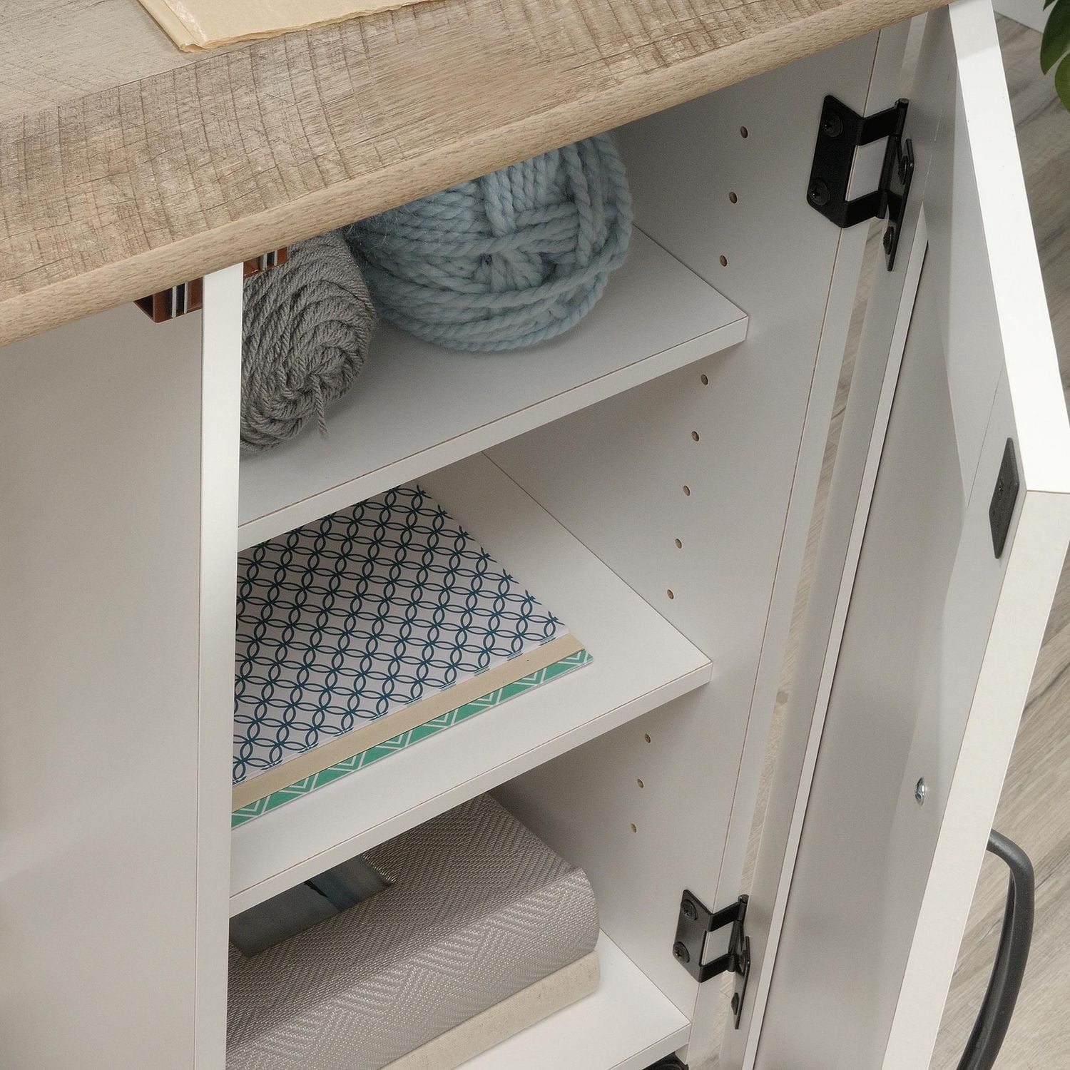 Sauder Table sur roulettes pour machine à coudre
