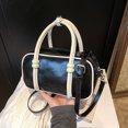 thumbnail image 4 of Bolso de mano de alta gama para mujer, bolso de hombro versátil, moderno y sencillo, novedad de 2025, 4 of 5