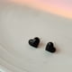 thumbnail image 2 of Pendientes de Corazón para Mujer Negro Rojo Verde Pendientes de Corazón Minimalista para Cumpleaños Navidad Regalo de Joyería, 2 of 4