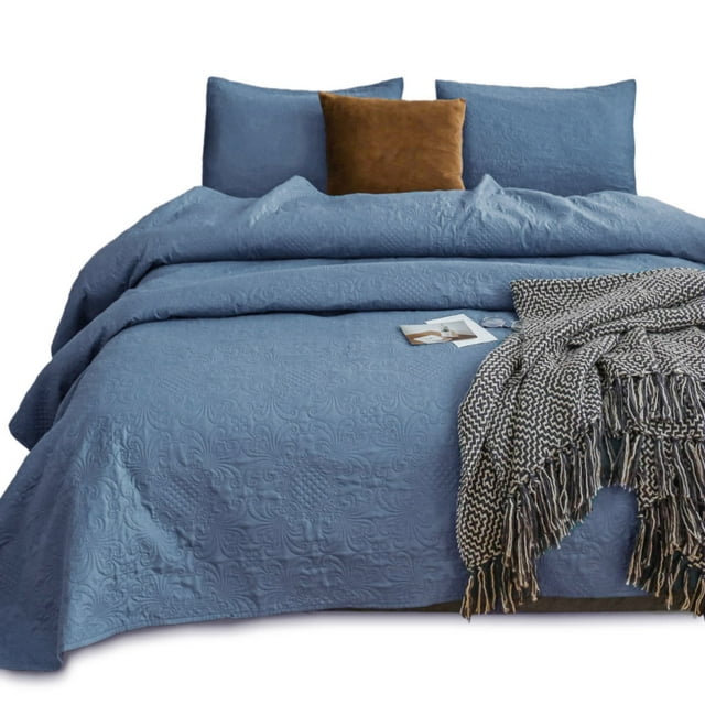 Floral Design Coverlet Bedding Set