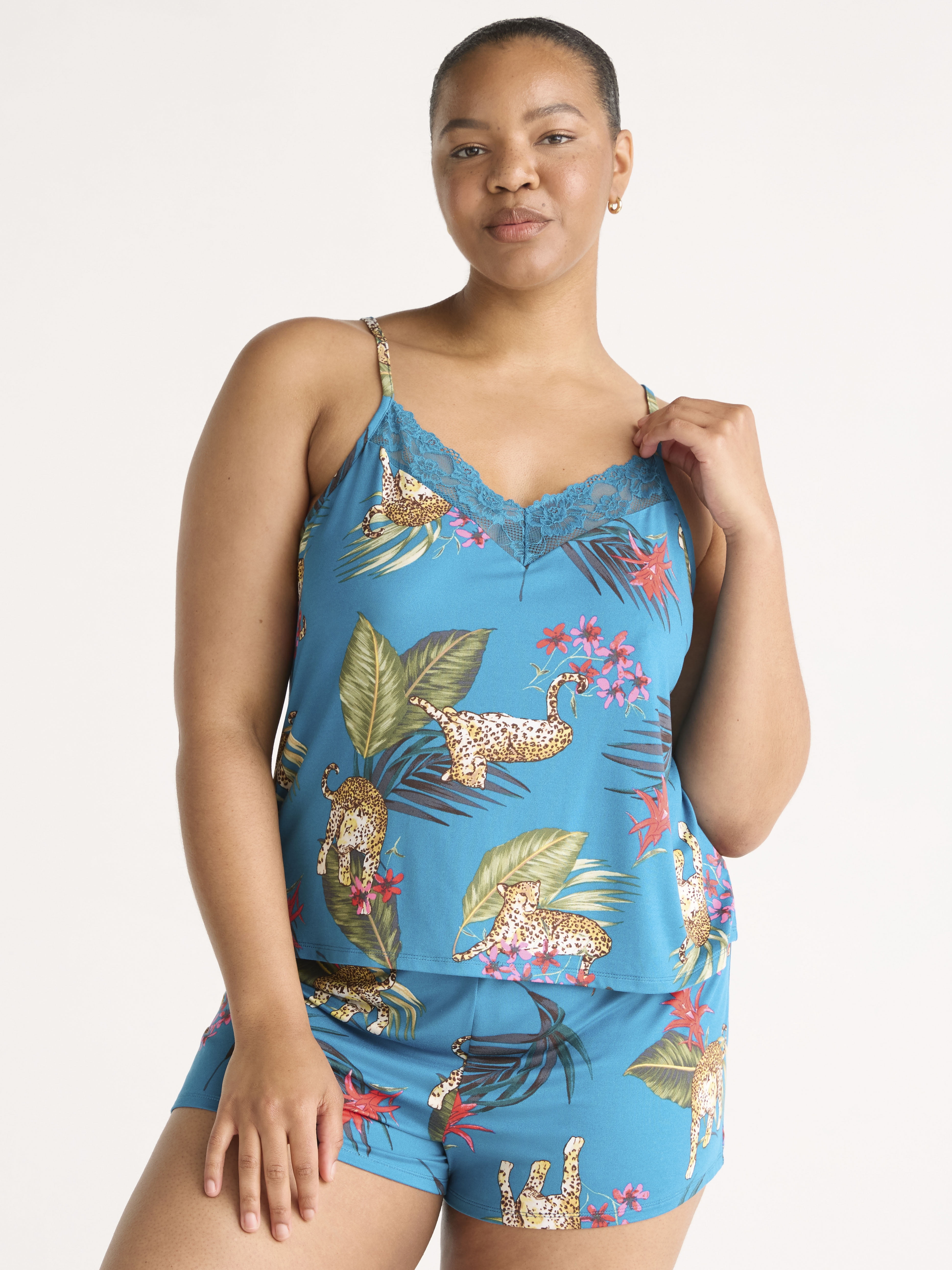 Joyspun Women’s Dreamy Soft Collection Lace Trim Knit Cami and Shorts Pajama Set, Sizes XS to 3X