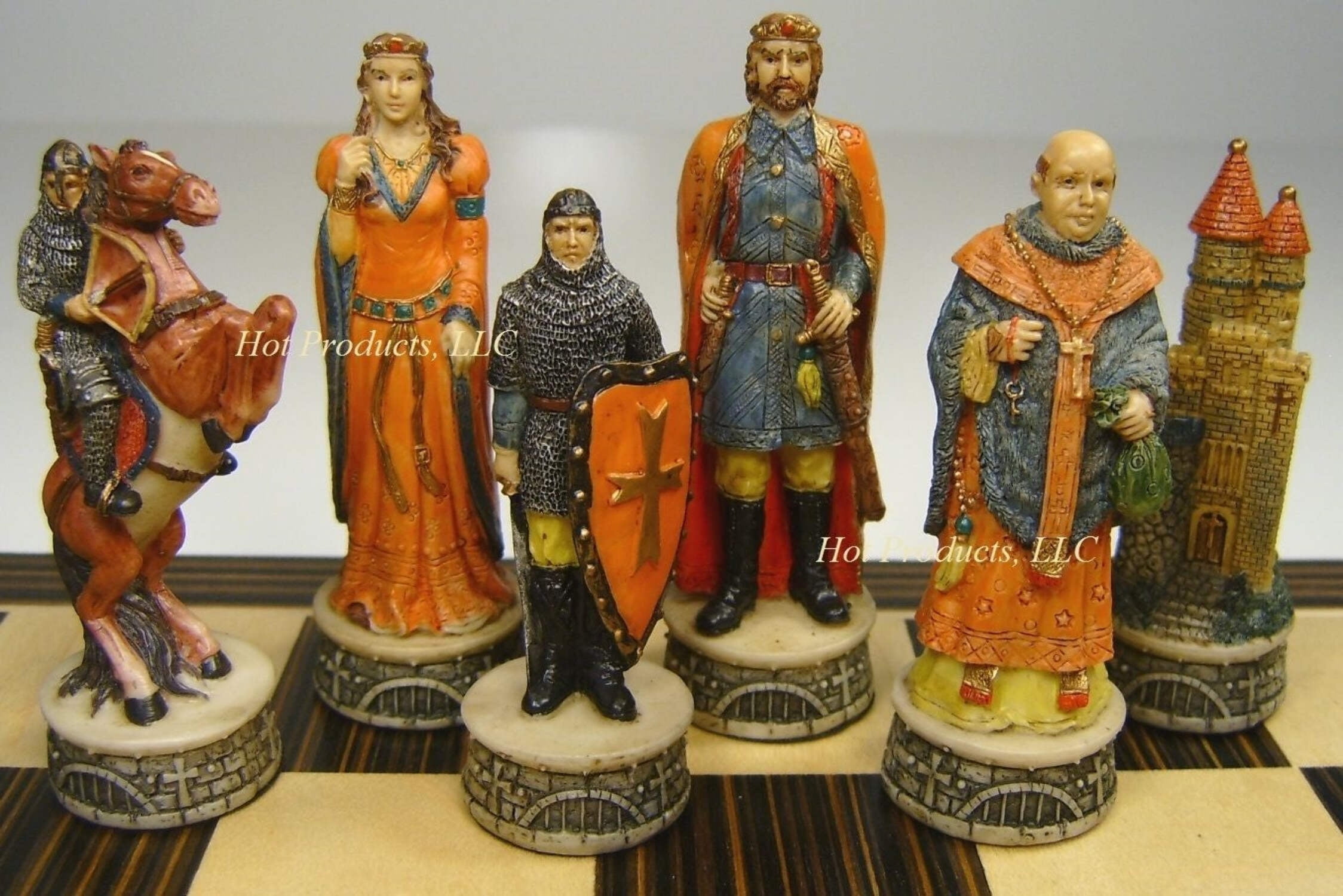 Medieval Times ROBIN HOOD Chess Set W/ 14 Ebony Black  Maple Wood Board