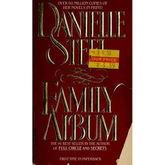 Pre-Owned Family Album: A Novel (Mass Market Paperback) 0440124344