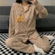 thumbnail image 1 of Pijama de algodón para mujer, ropa de dormir con estampado de letras y rayas, estilo lujoso, informal, para el hogar, Primavera, 1 of 4