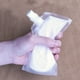 thumbnail image 4 of Frascos de plástico para licor, bolsas para bebidas para adultos, frascos de alcohol para cruceros reutilizables y ocultables, 4 of 5