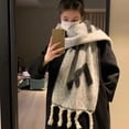 thumbnail image 1 of Nvzi Bufanda Pashmina Chales y Chales para Vestidos de Noche Viajes Oficina Bodas de Invierno Bufandas Grandes de Tacto de Cachemira, Negro Gris D, 1 of 4