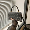 thumbnail image 3 of Bolso de mano con forma de diamante coreano popular de este año, nuevo estilo de verano 2025, diseño de nicho, bolso de mensajero de hombro con todo incluido., 3 of 5