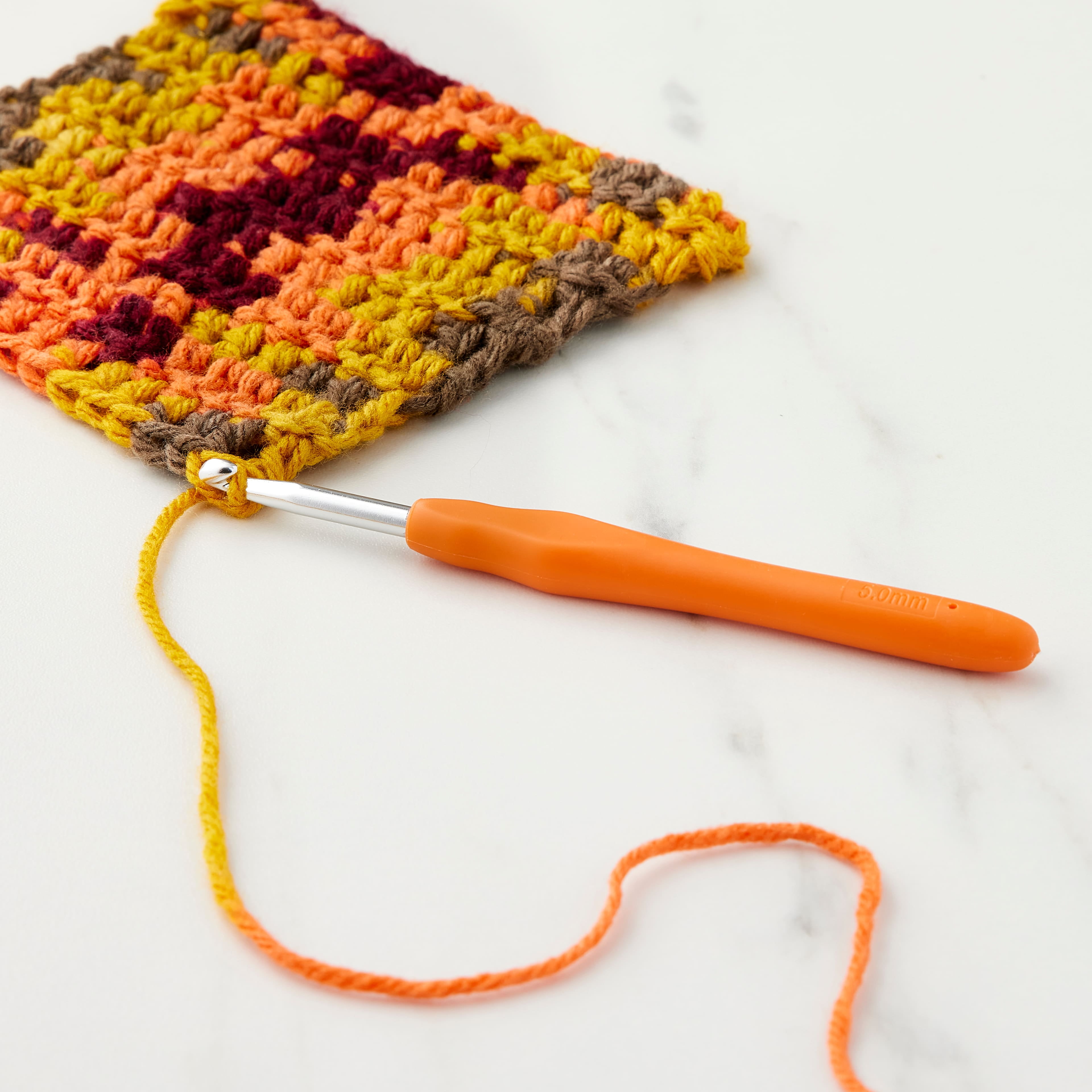 Ergonomic Aluminum Crochet Hook by Loops & Threads®