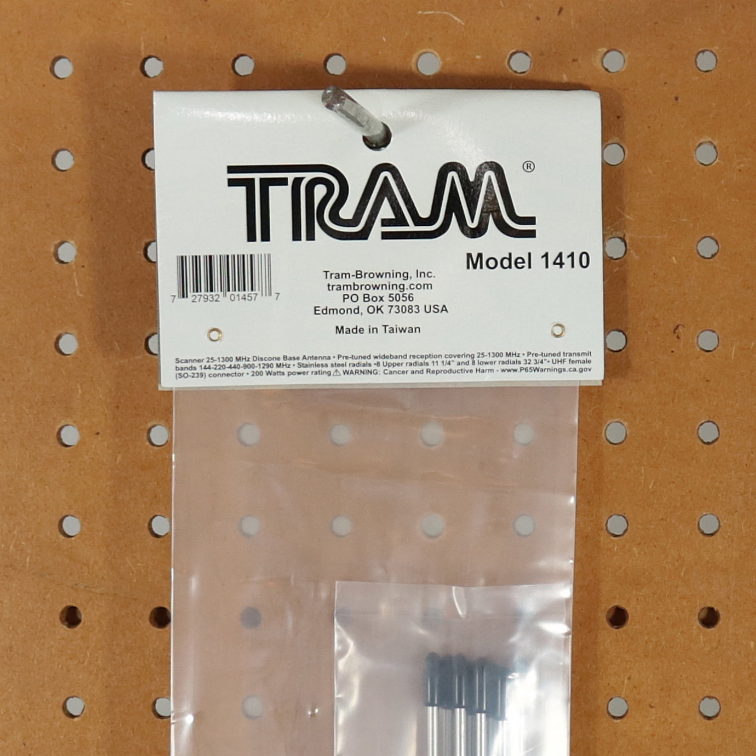 Tram 200-Watt Broad-Band Scanner 25 MHz to 1,300 MHz Super Discone Stainless Steel Base Antenna