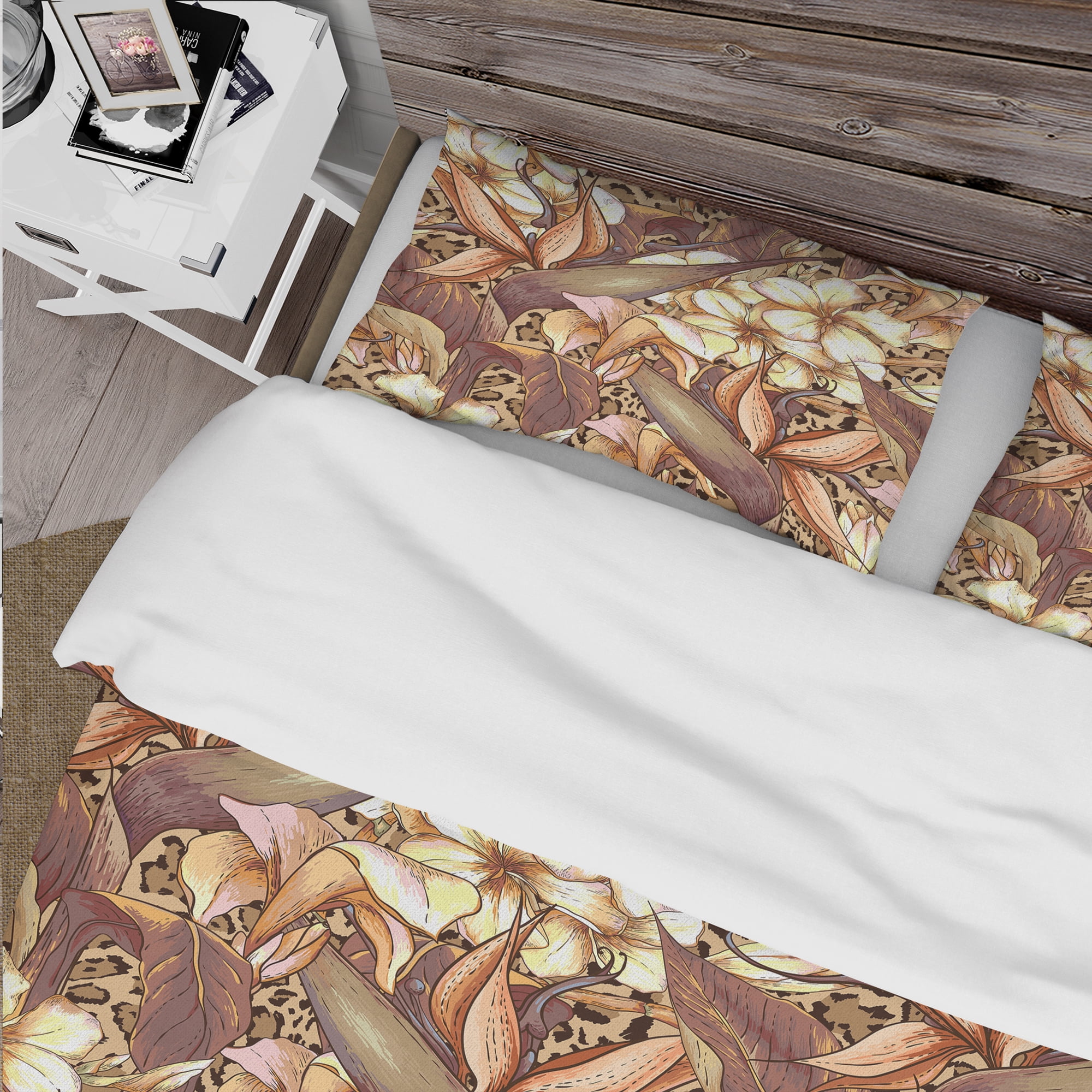 Designart 'Pattern with Exotic Flowers' Tropical Duvet Cover Set