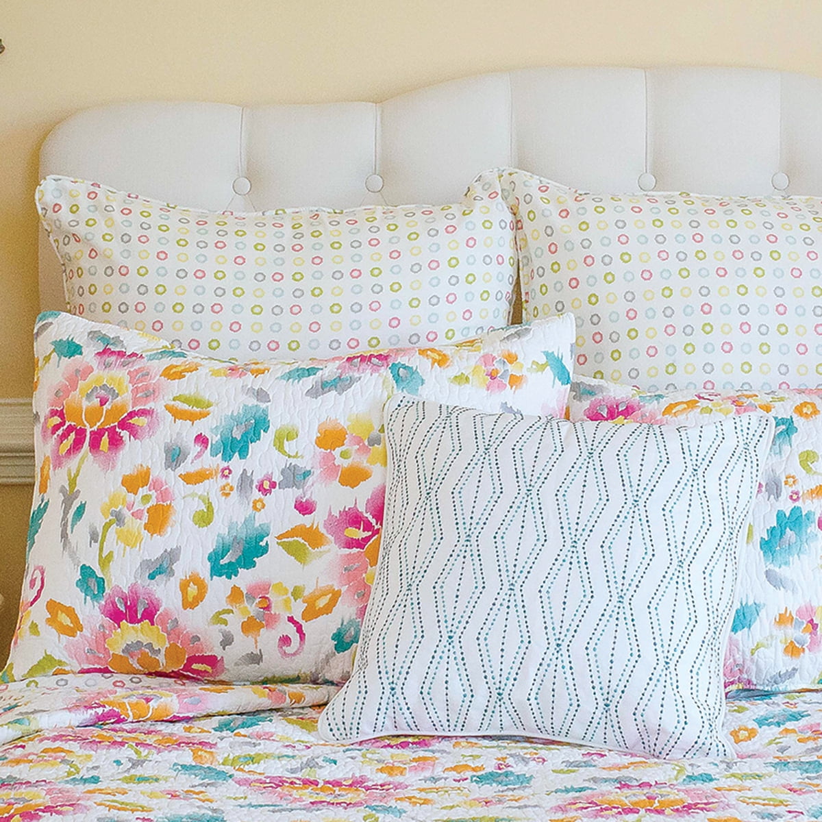 Sasha Vibrant Floral Cotton King Bed Quilt