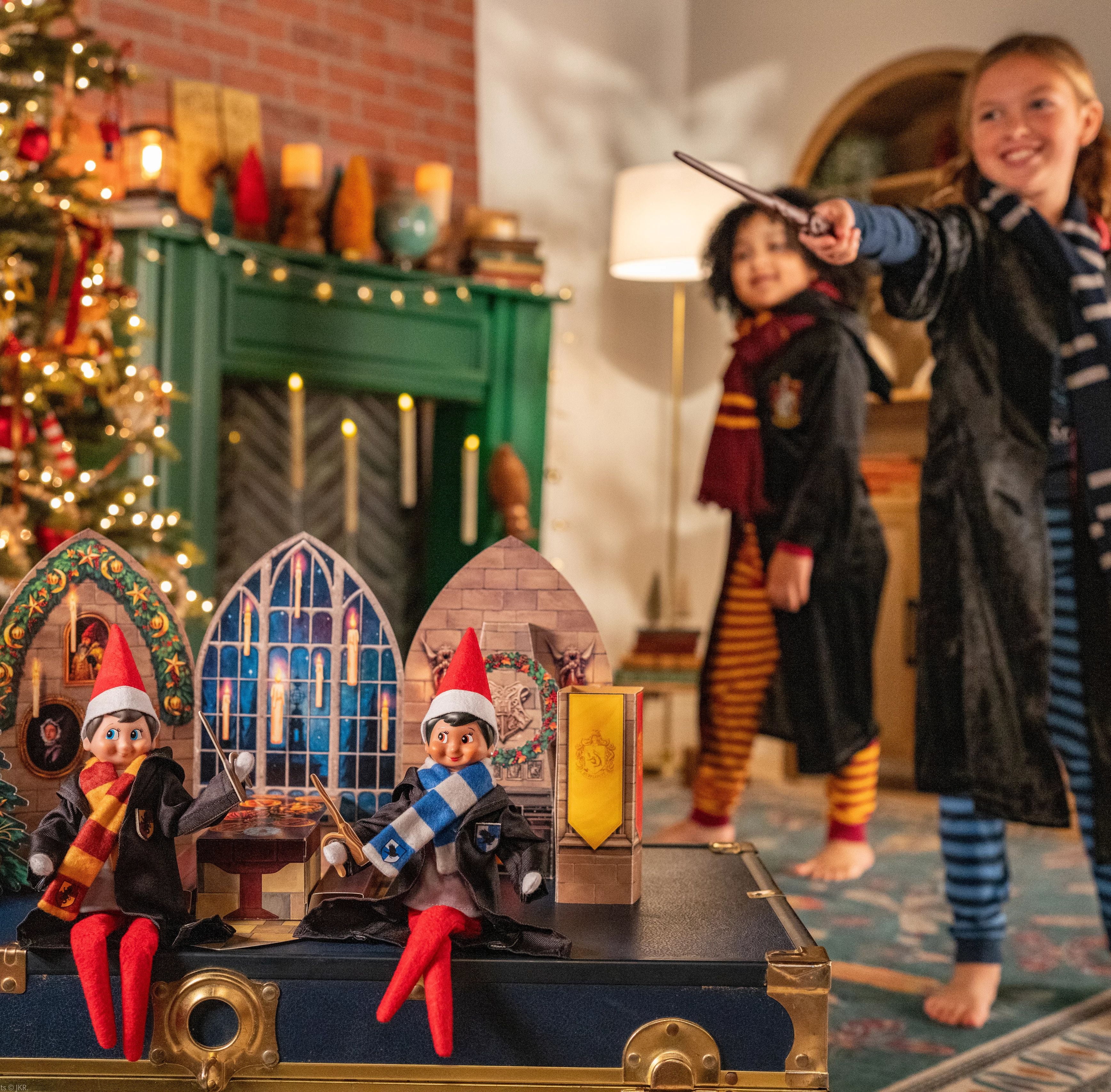 The Elf on the Shelf Harry Potter Hogwarts Great Hall Pop-Up Prop Set - Scout Elf Not Included