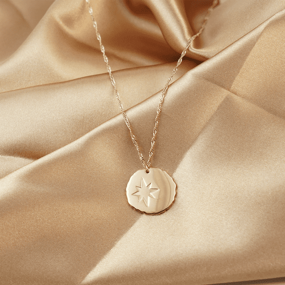 Star Pendant Necklace for Women, Gold Plated Stainless Steel Twisted Chain Elegant Jewelry Gift