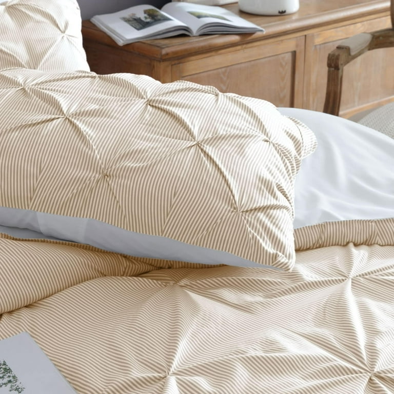 Swift Home 3-Piece Printed Stripe Pintuck Bedding Comforter