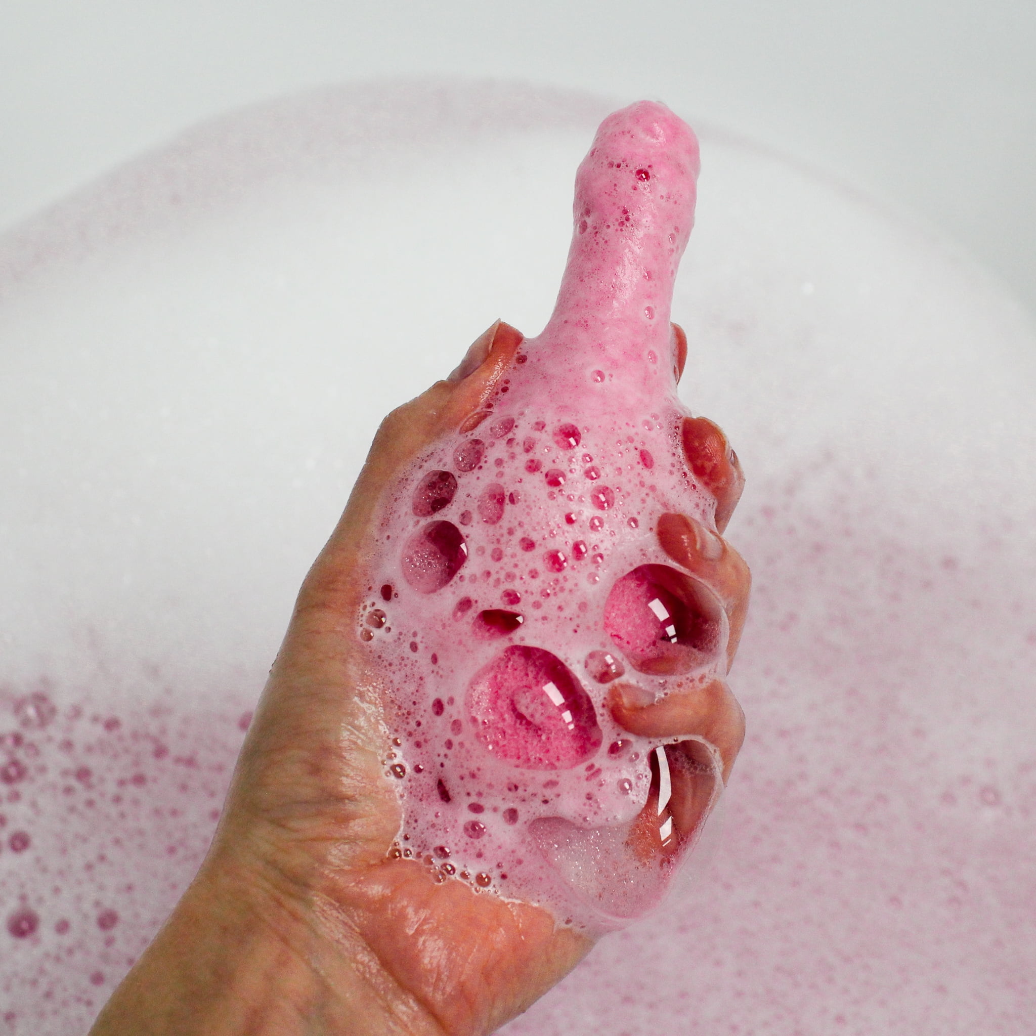 Onyx Bathhouse Champagne Wishes Shaped Bath Bomb, 4 oz
