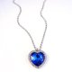 thumbnail image 3 of Entrega aleatoria Colección Navy Accesorios Corazón del mar Collar de corazón de diamantes de cadena completa azul real con colgante de cristal grande en forma de garra, 3 of 5