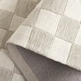 thumbnail image 6 of SAFAVIEH Martha Stewart Chelsea Checkered Area Rug, Beige/Ivory, 3' x 5', 6 of 8