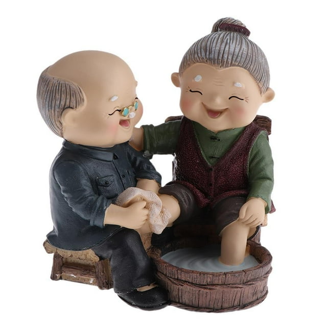 Resin Craft Elderly Couple Figurines Loving Old Creative Foot Washing