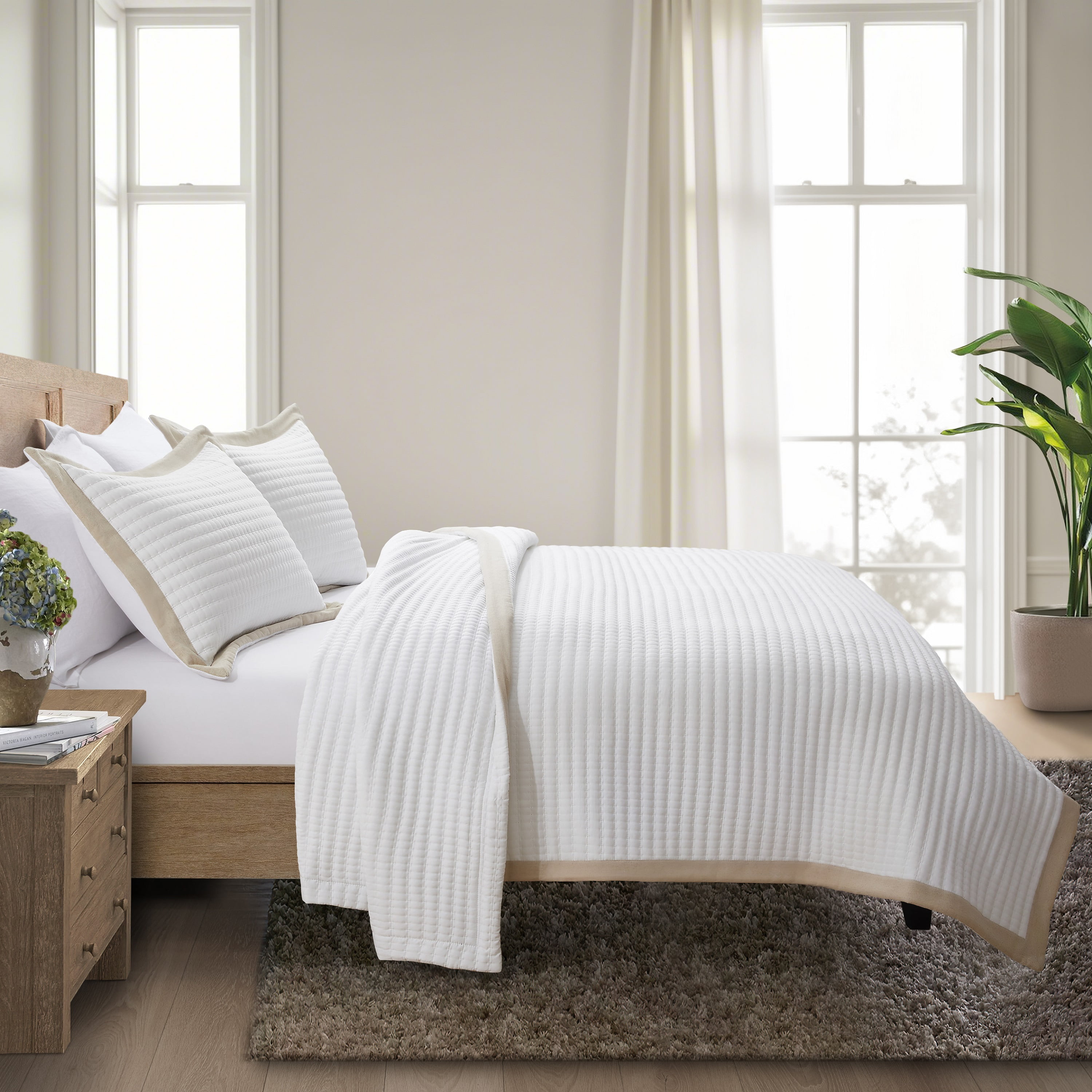 Bed Quilt Set White King - Farmhouse Soft Striped Stitch Bedding Bedspread Coverlet Summer Lightweight Bed Sets 1 Quilt with 2 Pillow Shams for Home All Season (King, White with Linen Border)