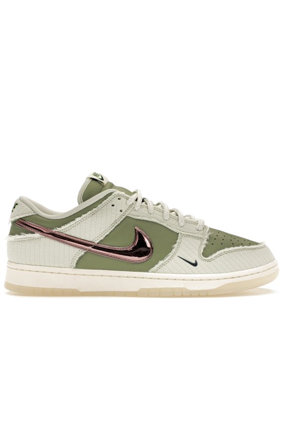 Men's Dunk Low Retro PRM Kyler Murray Be 1 of One Shoes, from StockX