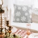 thumbnail image 5 of Funda de almohada navideña con copos de nieve de terciopelo y árbol de Navidad, borde de cojín, decoración navideña, funda de cojín, 5 of 6