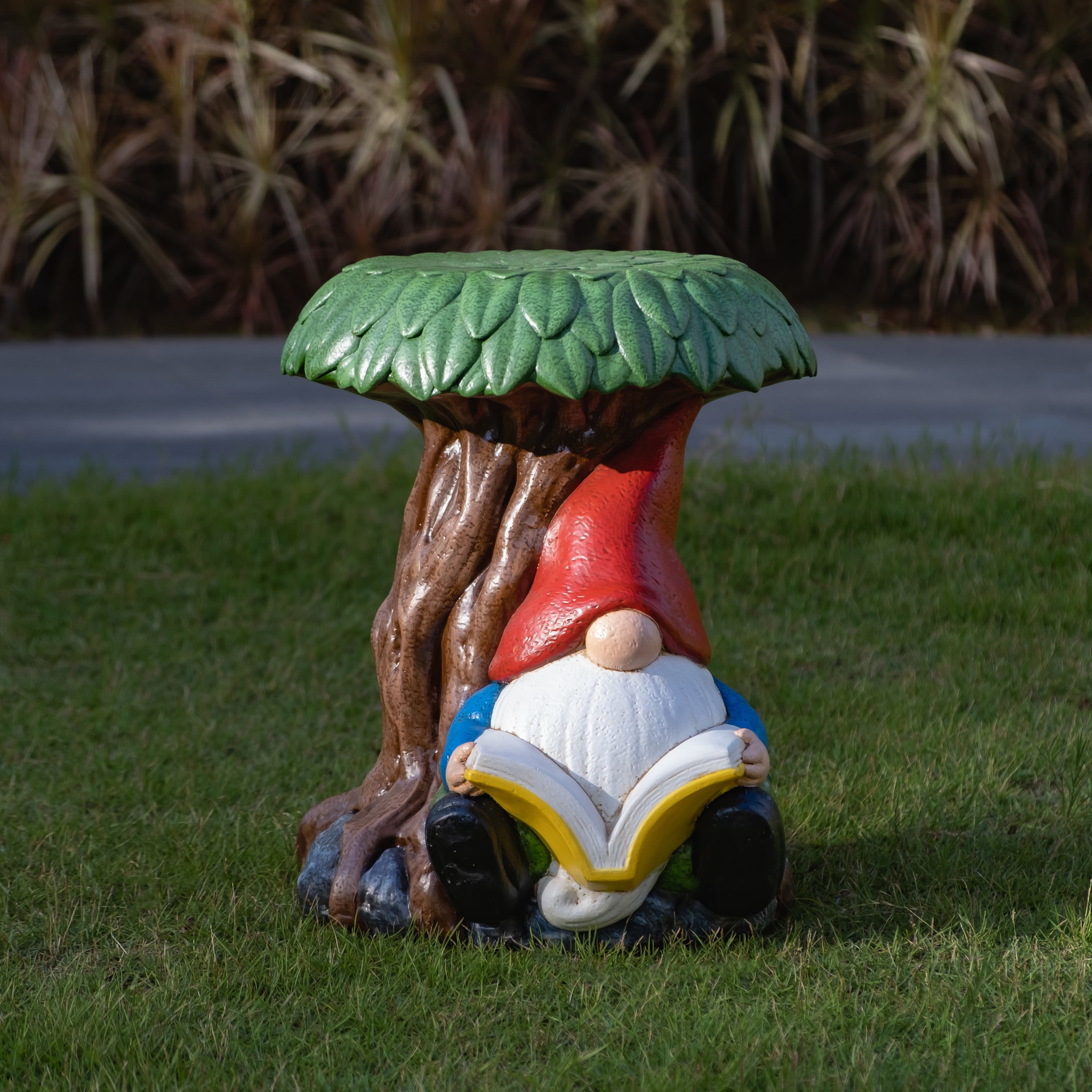 Mainstays Reading Gnome Outdoor Garden Statue, Weather-Resistant