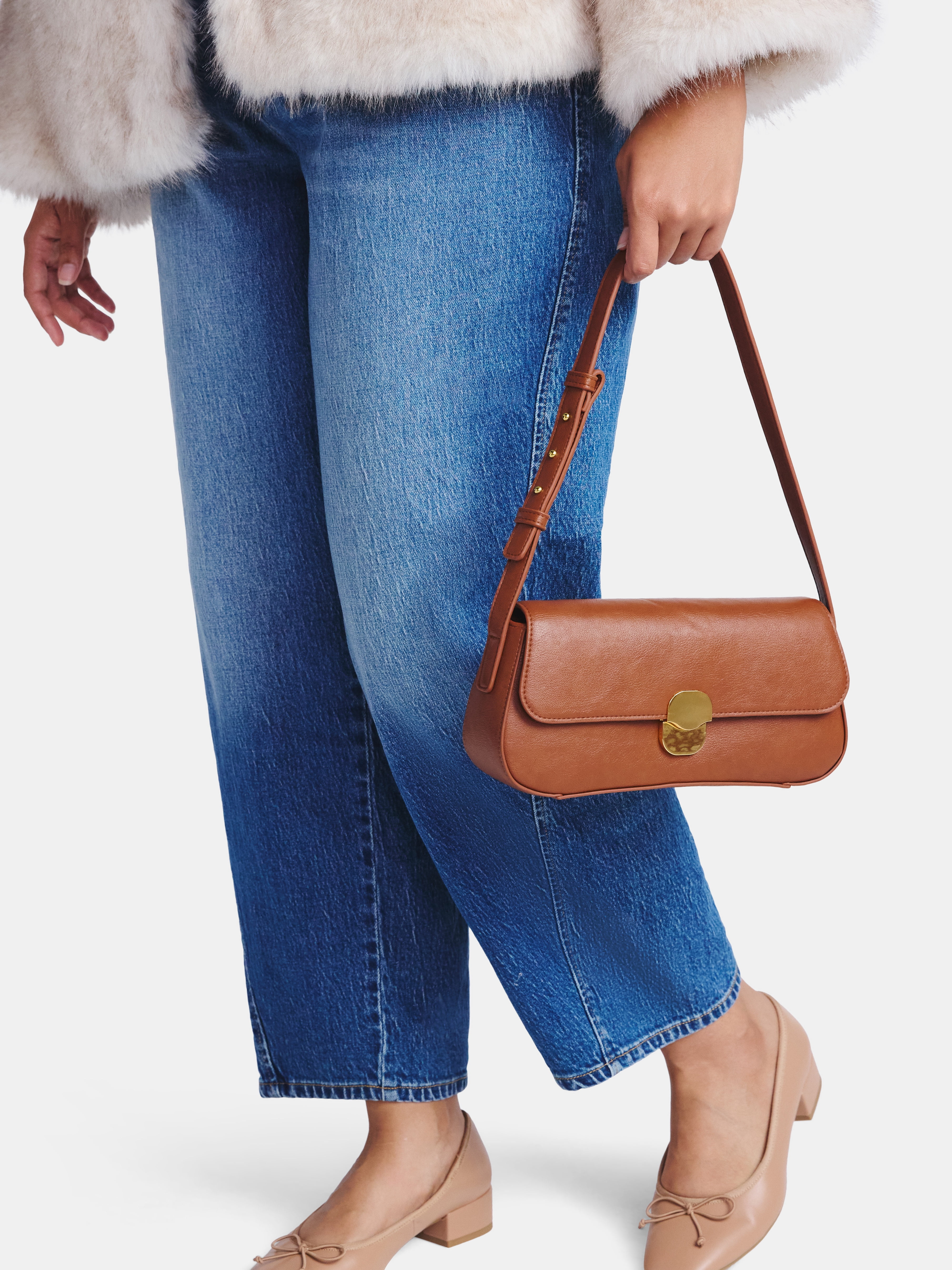 Time and Tru Women's Goldie Shoulder Bag, Brown Oak