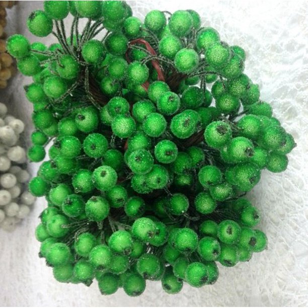 Piezas de bayas de acebo artificiales multicolores, bayas de frutas falsas navideñas en tallos de alambre para decoraciones de árboles de Navidad, coronas, manualidades, regalos de boda