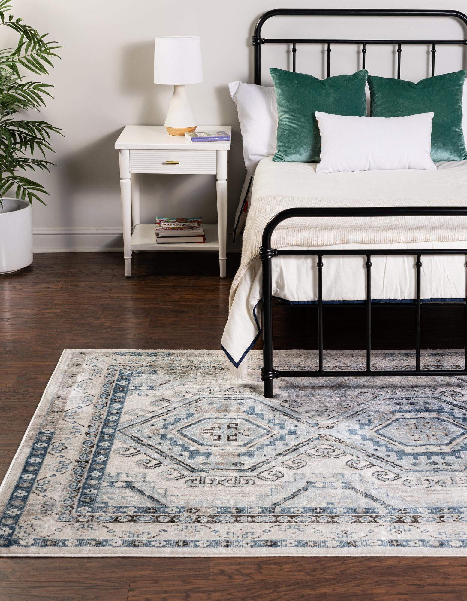 Charlotte Collection Rug 2' x 3' Gray LowPile Rug Perfect For Living Rooms, Large