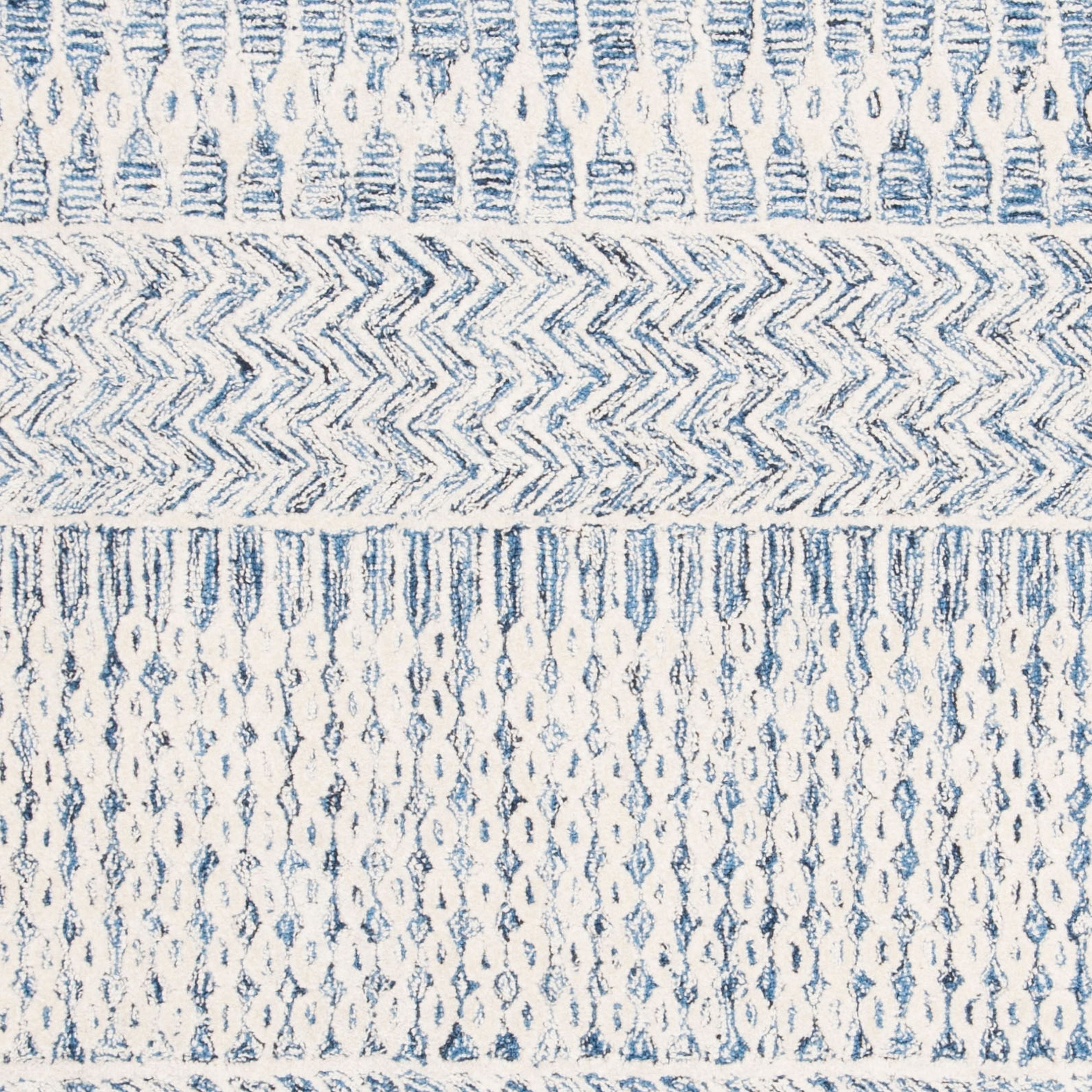 SAFAVIEH Glamour Andreas Geometric Area Rug, Navy/Ivory, 4' x 6'
