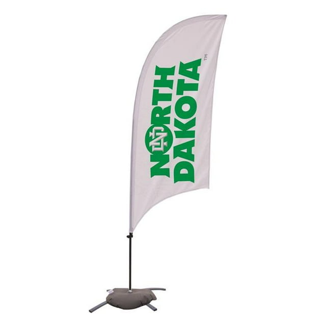 Showdown Displays 810029UND-002 7.5 ft. North Dakota Fighting Hawks Razor Feather NCAA Flag with Cross Base - No.002