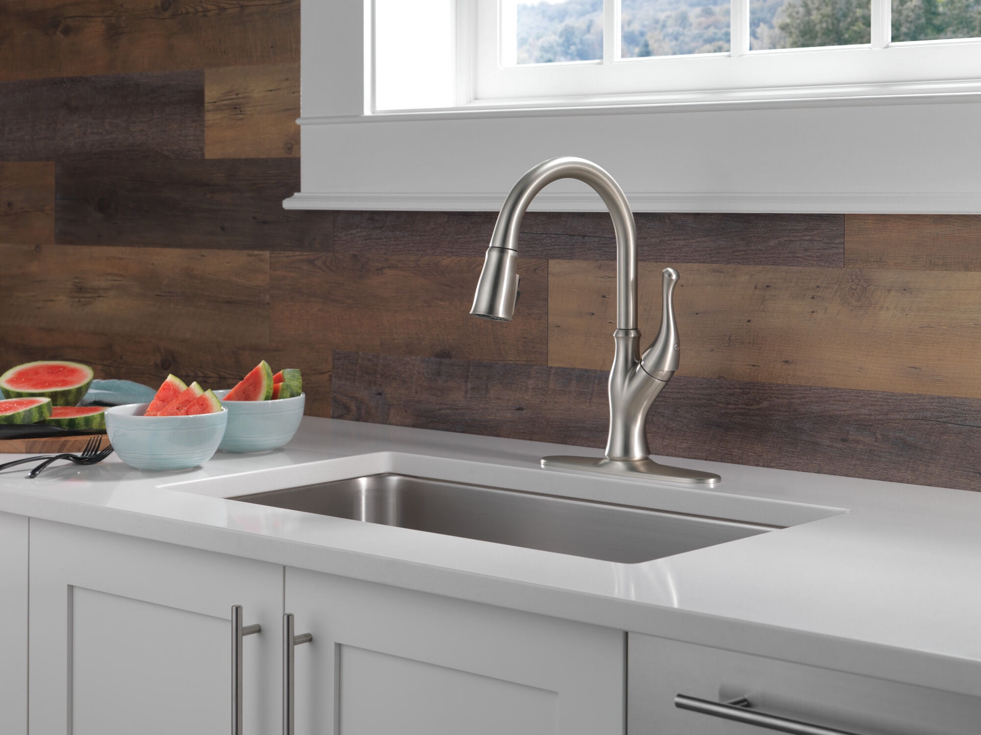 Delta Ophelia Pull-Down Kitchen Faucet - 19888Z-SP-DST - Spotshield Stainless
