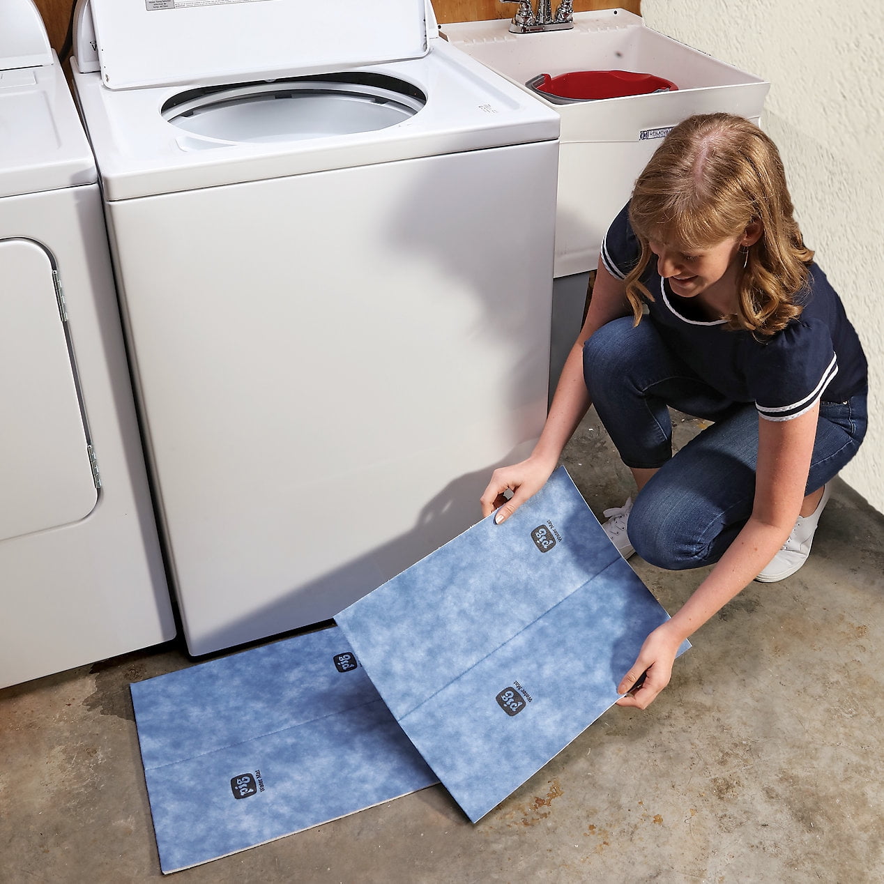 Leaky Washing Machine Water Absorbing Kit by New Pig, absorbs up to 5